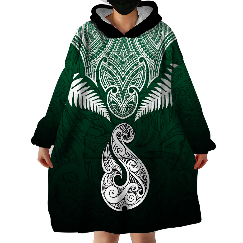 peronsalised-new-zealand-wearable-blanket-hoodie-hei-matau-mix-silver-fern-basic