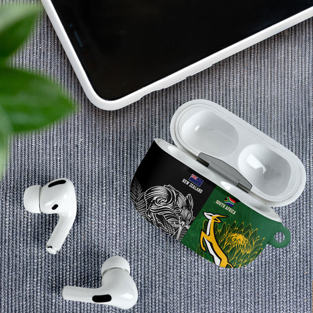 New Zealand - South Africa Greatest Rivals Rugby AirPods Case Kiwi Vs Bokke