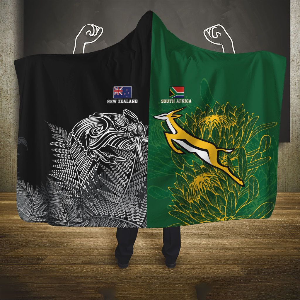 New Zealand - South Africa Greatest Rivals Rugby Hooded Blanket Kiwi Vs Bokke