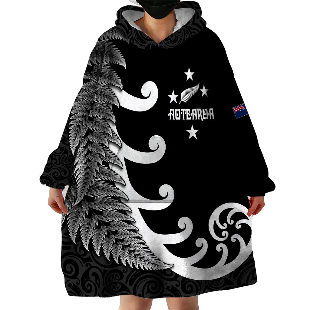 personalised-new-zealand-rugby-wearable-blanket-hoodie-aotearoa-silver-fern-koru-maori-style