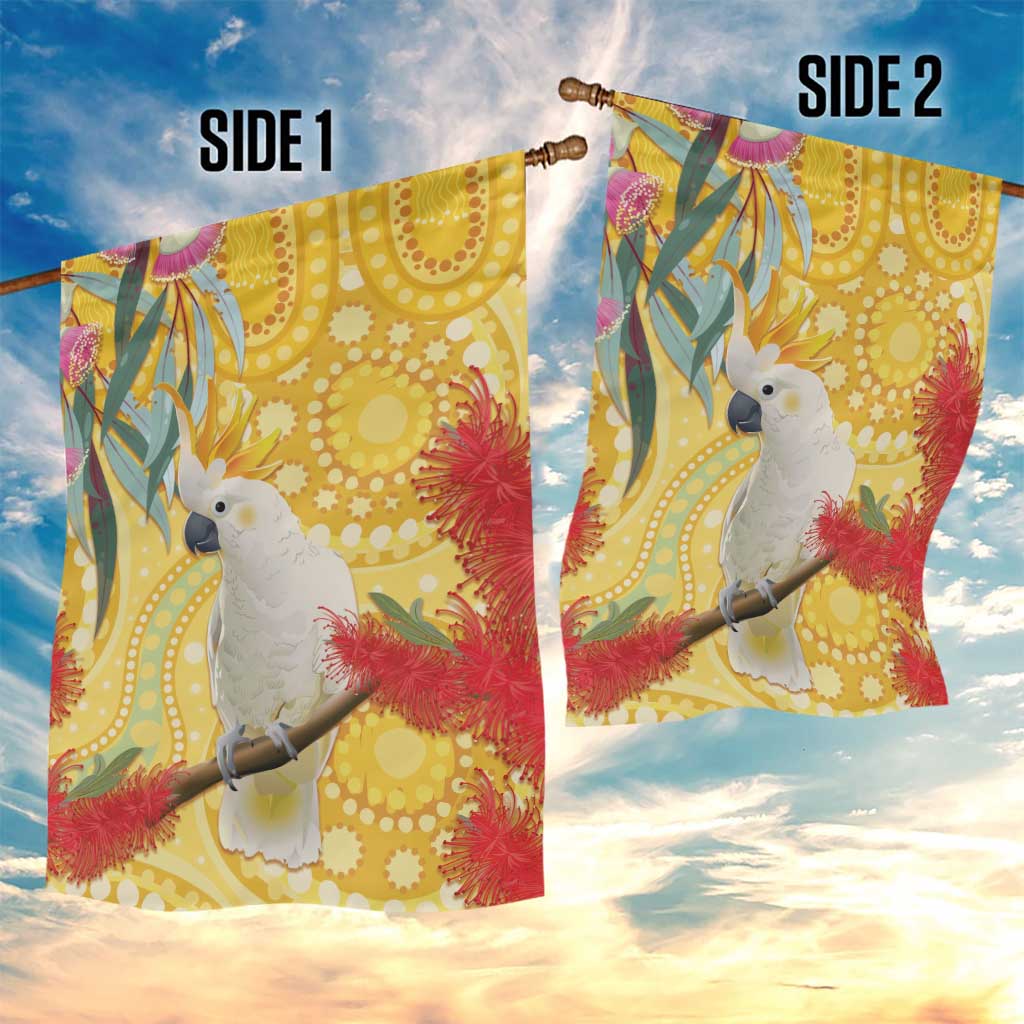 Sulphur-Crested Cockatoo Australia Aboriginal Art Garden Flag NAIDOC Week - Nature Lovers