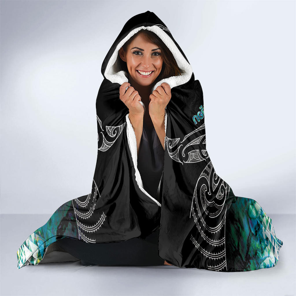 Aotearoa Maori Iwi Heritage Hooded Blanket Ngati Kahungunu Paua Shell Turquoise