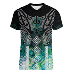 Aotearoa Maori Iwi Heritage Women V-Neck T-Shirt Ngati Kahungunu Paua Shell Turquoise