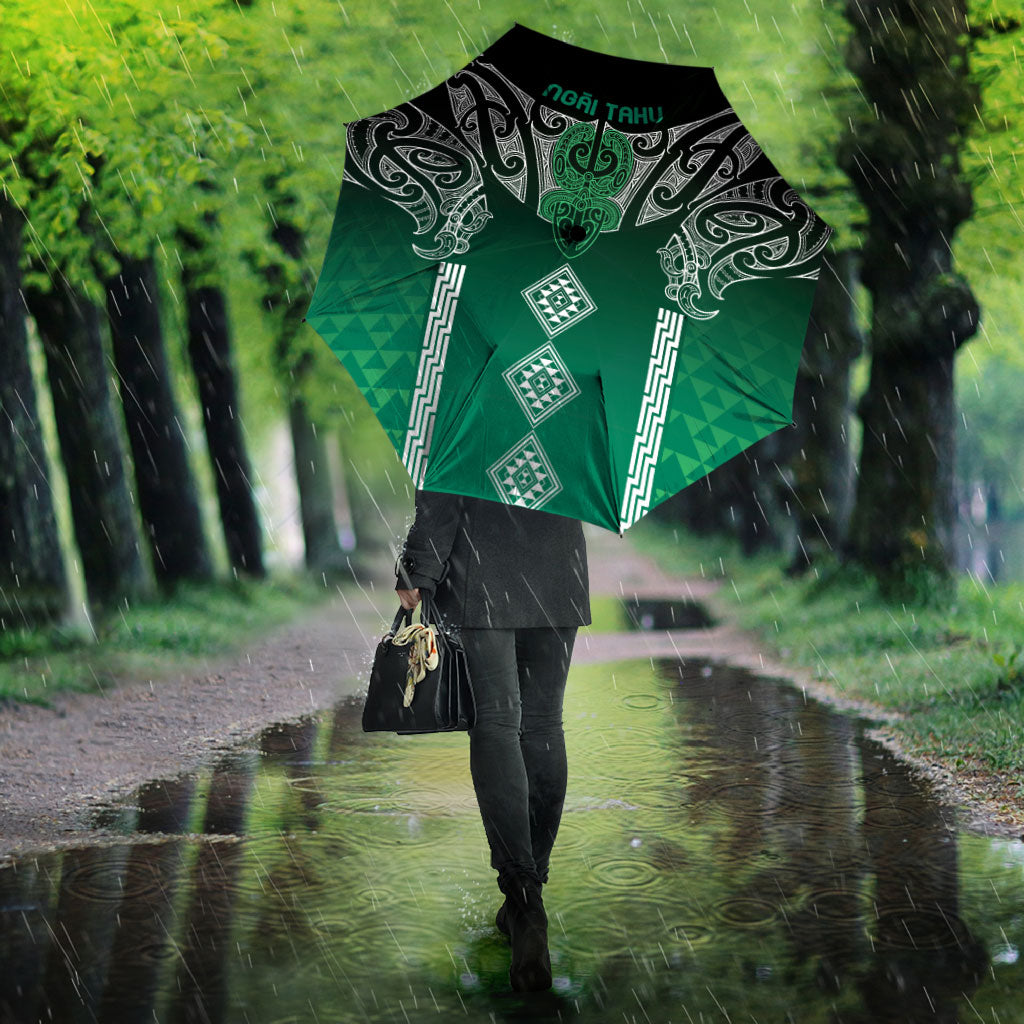 Aotearoa Maori Iwi Heritage Umbrella Ngai Tahu Pounamu Green