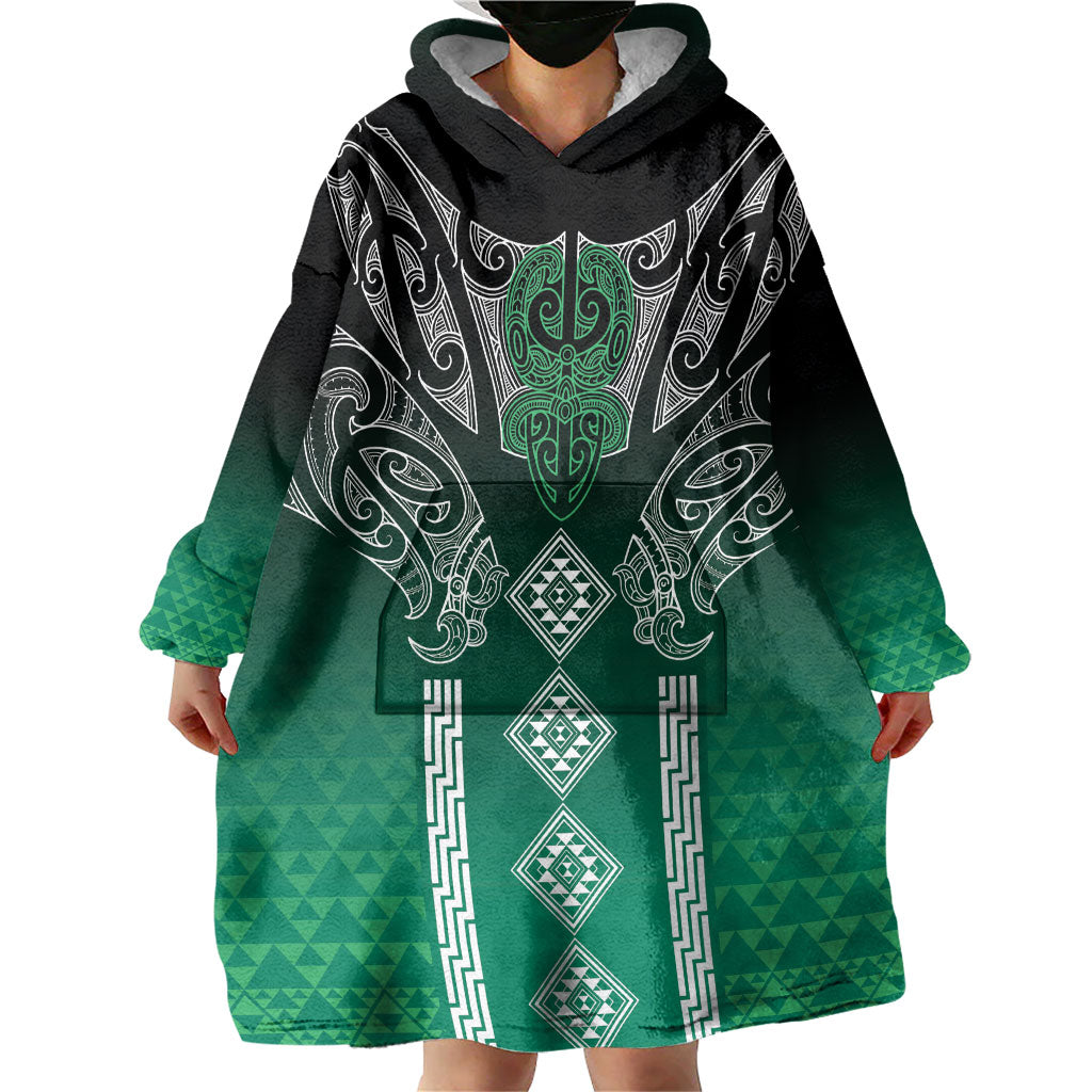 Aotearoa Maori Iwi Heritage Wearable Blanket Hoodie Ngai Tahu Pounamu Green
