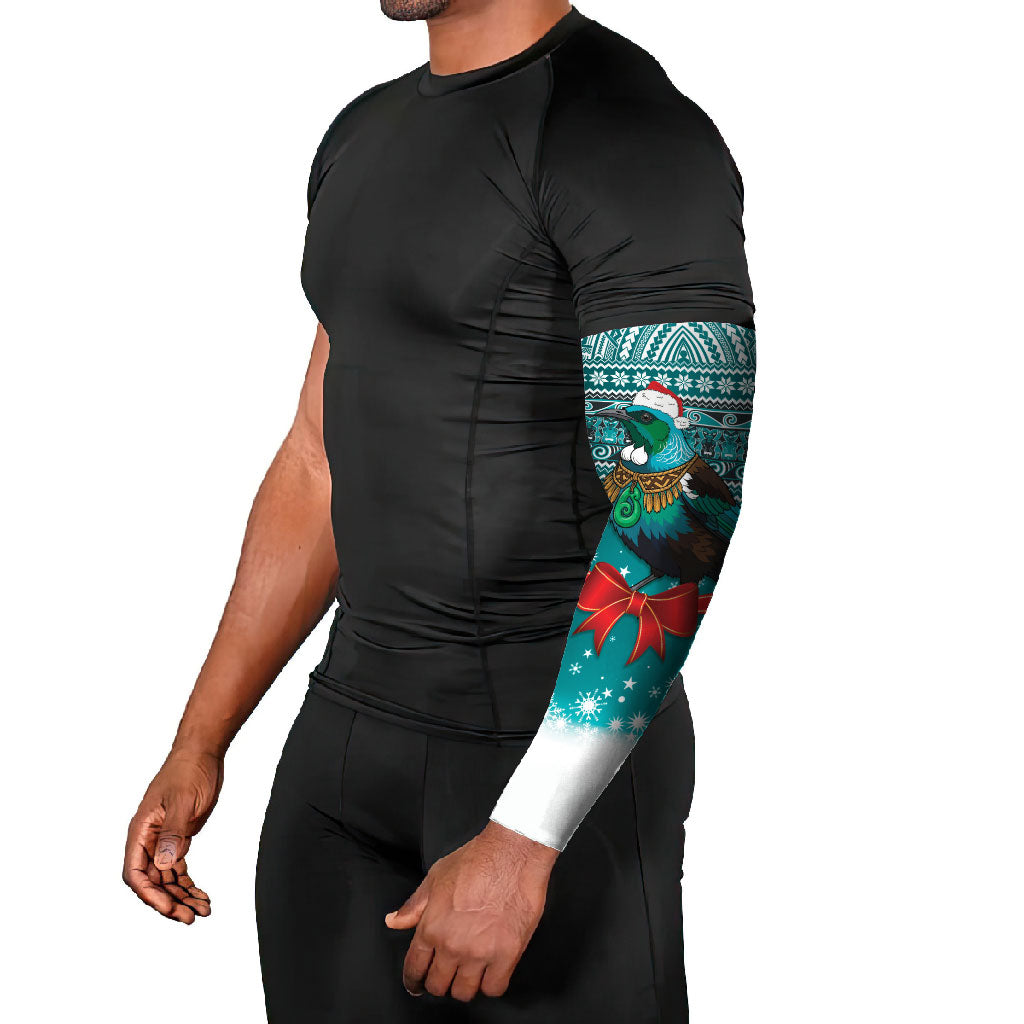 New Zealand Tui Bird Christmas Arm Sleeves Maori Inspired Knitted Patterns