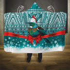 New Zealand Tui Bird Christmas Hooded Blanket Maori Inspired Knitted Patterns