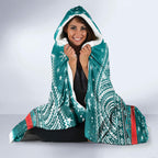 New Zealand Tui Bird Christmas Hooded Blanket Maori Inspired Knitted Patterns