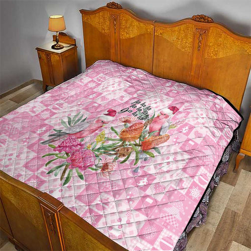 Sweet Pink Cockatoo’s Aussie Santa Quilt Australia Christmas Vibes - Aussie Hoodie