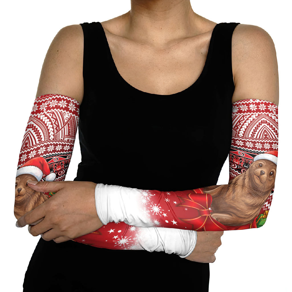 New Zealand Kekeno Seal Christmas Arm Sleeves Maori Inspired Knitted Patterns