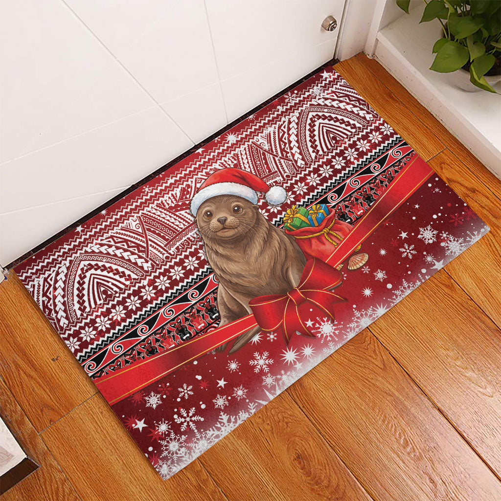 New Zealand Kekeno Seal Christmas Rubber Doormat Maori Inspired Knitted Patterns