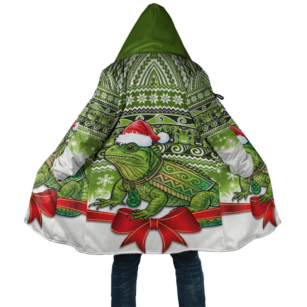 New Zealand Tuatara Christmas Cloak Maori Inspired Knitted Patterns