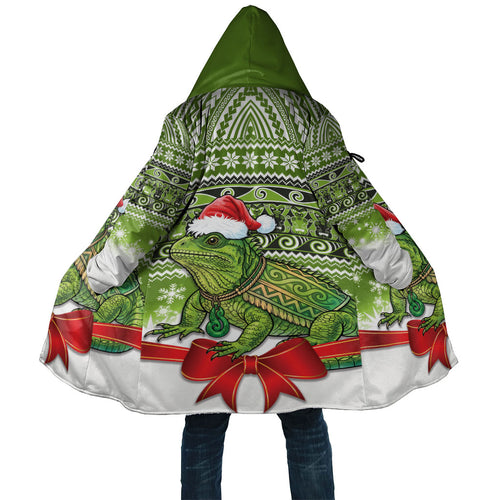 New Zealand Tuatara Christmas Cloak Maori Inspired Knitted Patterns