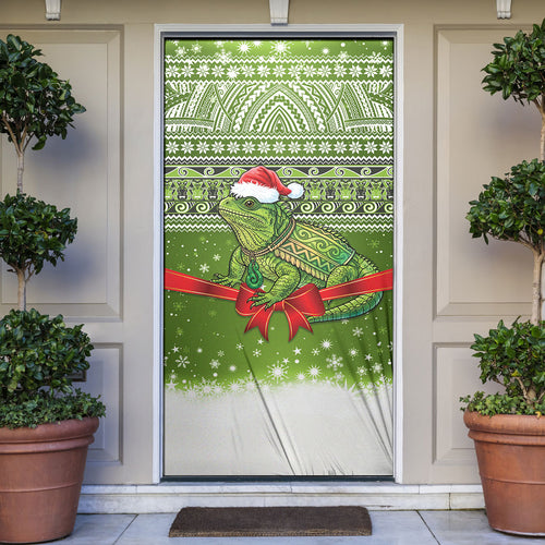 New Zealand Tuatara Christmas Door Cover Maori Inspired Knitted Patterns