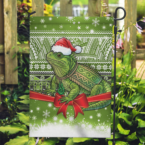 New Zealand Tuatara Christmas Garden Flag Maori Inspired Knitted Patterns