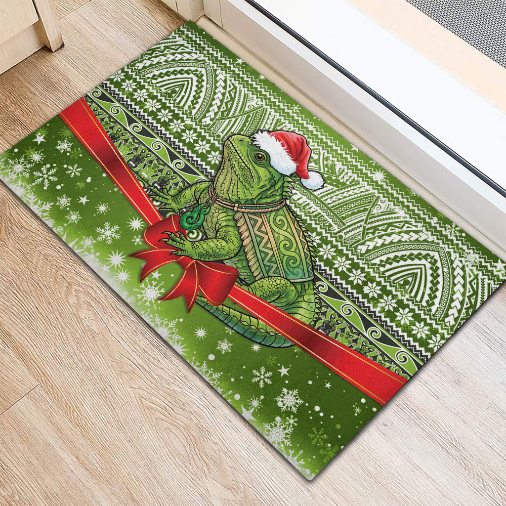 New Zealand Tuatara Christmas Rubber Doormat Maori Inspired Knitted Patterns
