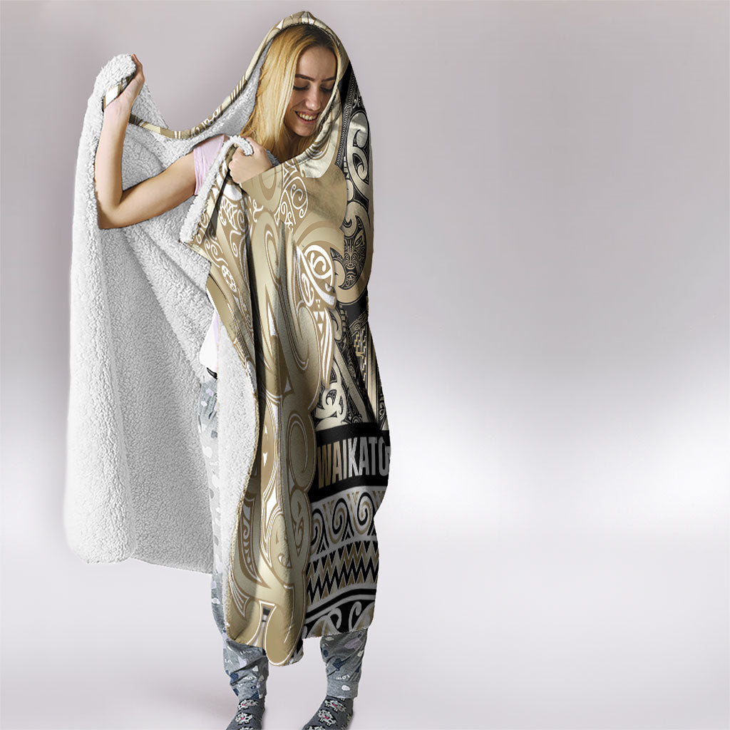 Aotearoa Iwi Waikato Tainui Hooded Blanket Maori Wharenui House Tribal Pattern