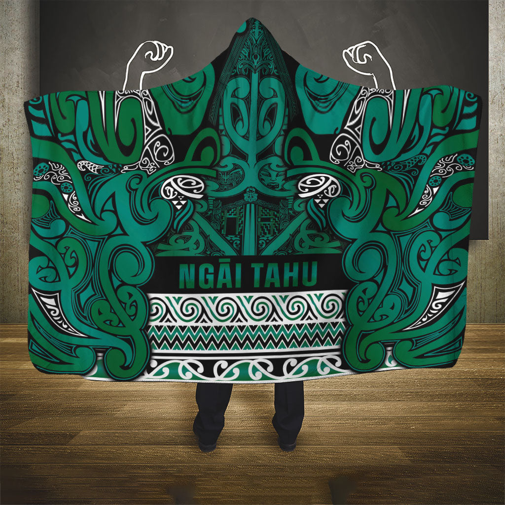 Aotearoa Iwi Ngai Tahu Hooded Blanket Maori Wharenui House Tribal Pattern