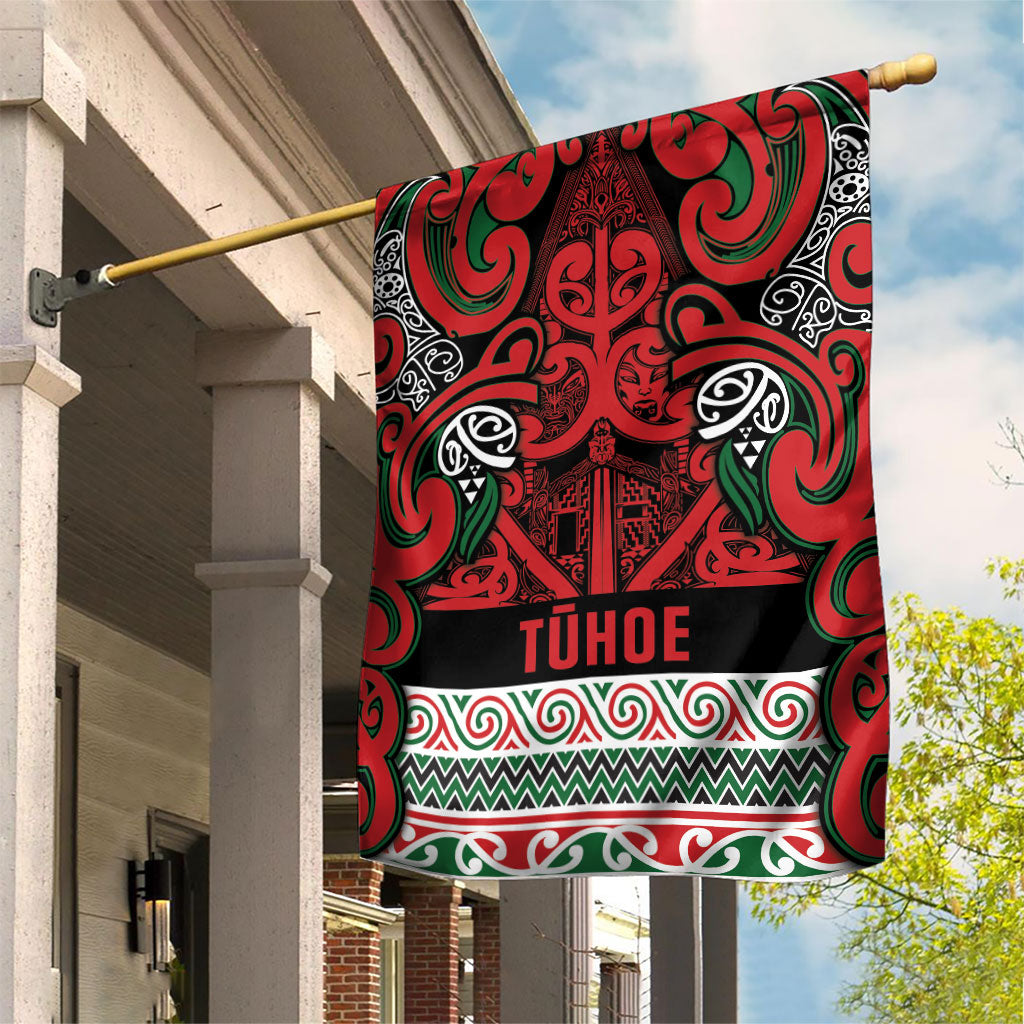 Aotearoa Iwi Tuhoe Garden Flag Maori Wharenui House Tribal Pattern