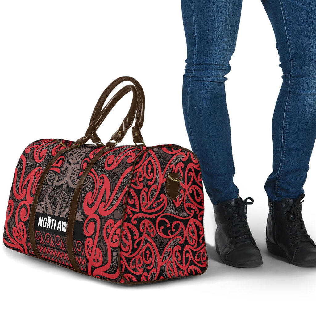 Aotearoa Iwi Ngati Awa Travel Bag Maori Wharenui House Tribal Pattern