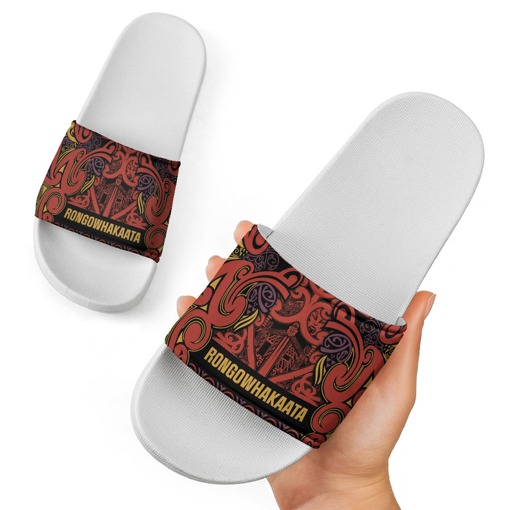 Aotearoa Iwi Rongowhakaata Slide Sandals Maori Wharenui House Tribal Pattern