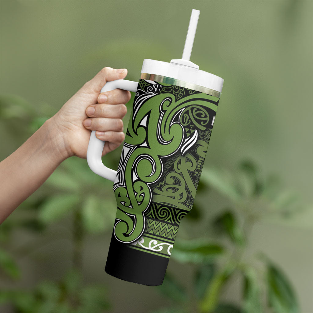 Aotearoa Iwi Ngāti Tama ki Taranaki Trust Tumbler With Handle Maori Wharenui House Tribal Pattern