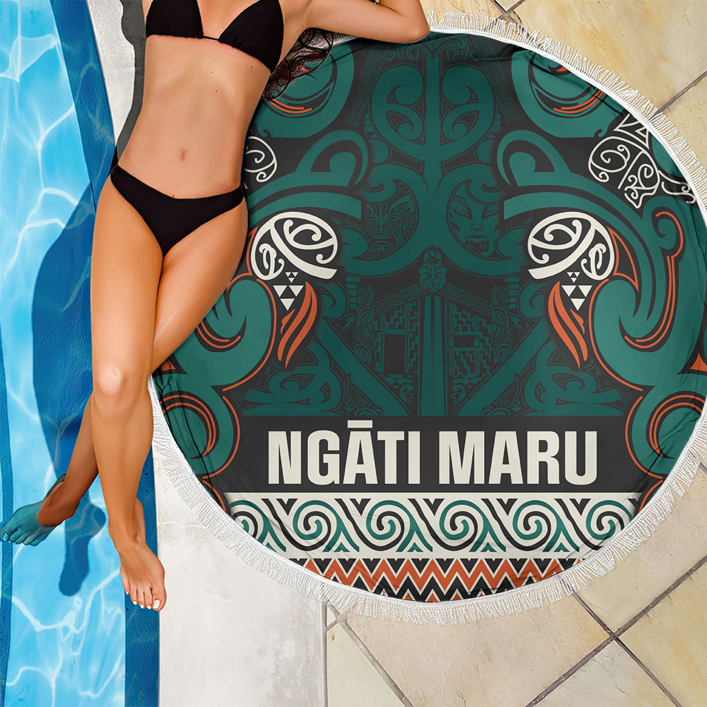 Aotearoa Iwi Ngāti Maru Taranaki Beach Blanket Maori Wharenui House Tribal Pattern