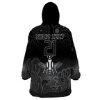 collingwood-football-wearable-blanket-hoodie-magpies-the-starry-night-indigenous