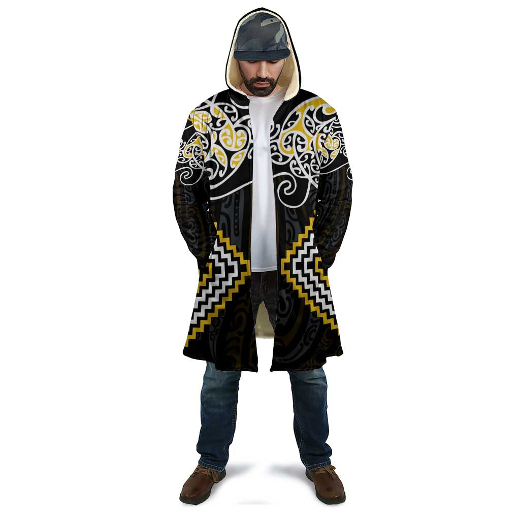 Gold Aotearoa Tukutuku Manawa Tapu Cloak Ta Moko Toi Maori - Aussie Hoodie