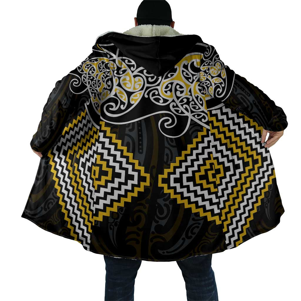 Gold Aotearoa Tukutuku Manawa Tapu Cloak Ta Moko Toi Maori - Aussie Hoodie