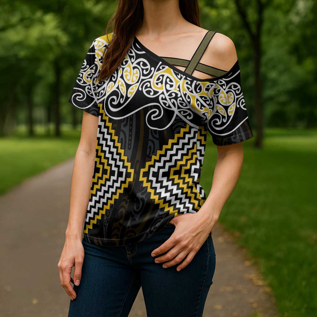 Gold Aotearoa Tukutuku Manawa Tapu Cross Shoulder Shirt Ta Moko Toi Maori - Aussie Hoodie