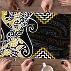 Gold Aotearoa Tukutuku Manawa Tapu Puzzle Ta Moko Toi Maori - Aussie Hoodie
