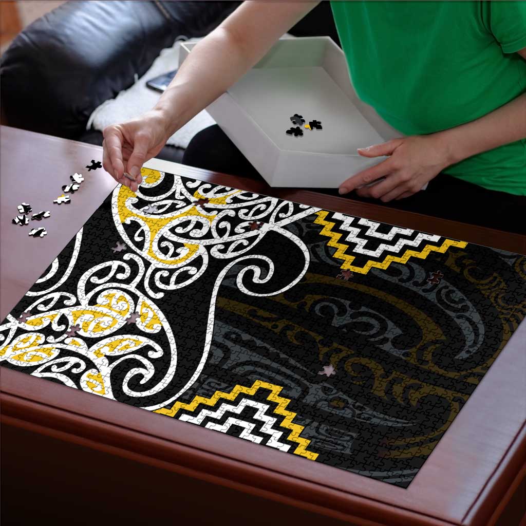Gold Aotearoa Tukutuku Manawa Tapu Puzzle Ta Moko Toi Maori - Aussie Hoodie