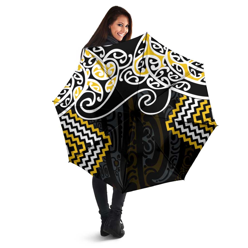 Gold Aotearoa Tukutuku Manawa Tapu Umbrella Ta Moko Toi Maori - Aussie Hoodie