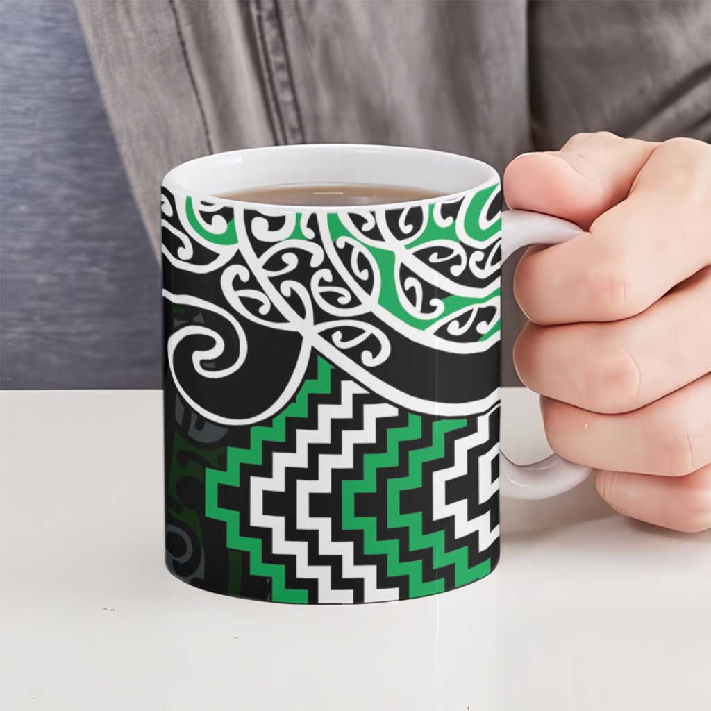 Green Aotearoa Tukutuku Manawa Tapu Ceramic Mug Ta Moko Toi Maori - Aussie Hoodie