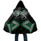 Green Aotearoa Tukutuku Manawa Tapu Cloak Ta Moko Toi Maori - Aussie Hoodie