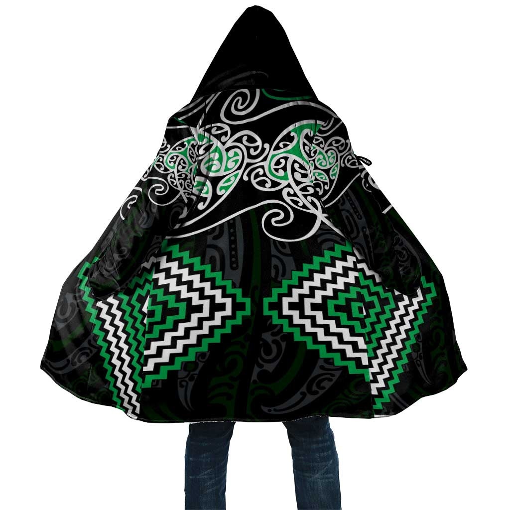 Green Aotearoa Tukutuku Manawa Tapu Cloak Ta Moko Toi Maori - Aussie Hoodie