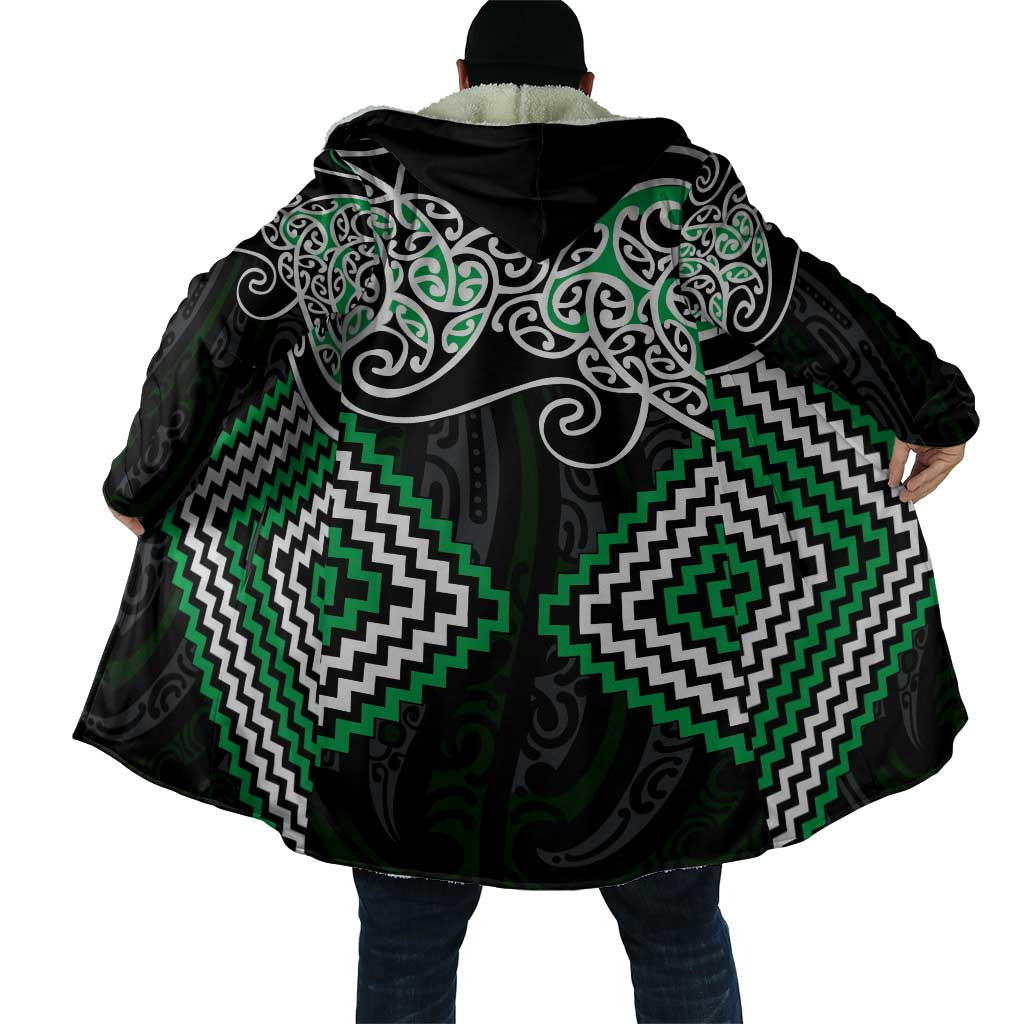 Green Aotearoa Tukutuku Manawa Tapu Cloak Ta Moko Toi Maori - Aussie Hoodie