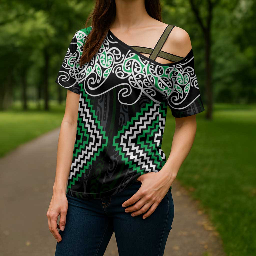 Green Aotearoa Tukutuku Manawa Tapu Cross Shoulder Shirt Ta Moko Toi Maori - Aussie Hoodie