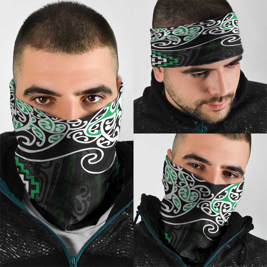 Green Aotearoa Tukutuku Manawa Tapu Neck Gaiter Ta Moko Toi Maori - Aussie Hoodie