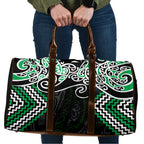 Green Aotearoa Tukutuku Manawa Tapu Travel Bag Ta Moko Toi Maori - Aussie Hoodie