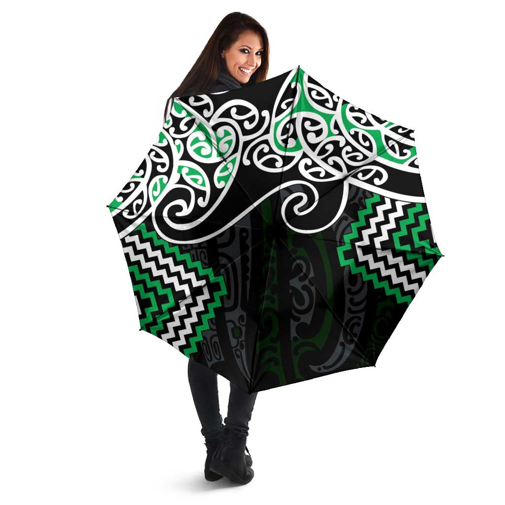 Green Aotearoa Tukutuku Manawa Tapu Umbrella Ta Moko Toi Maori - Aussie Hoodie
