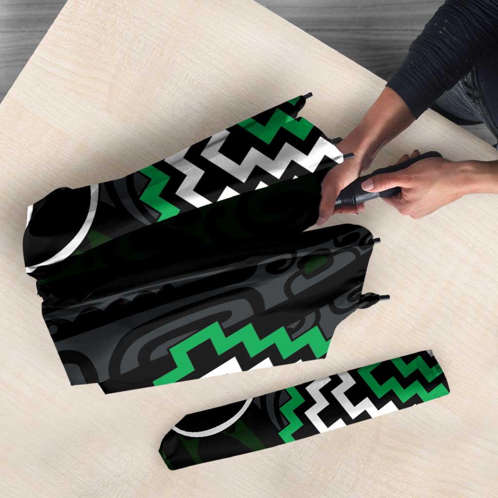 Green Aotearoa Tukutuku Manawa Tapu Umbrella Ta Moko Toi Maori - Aussie Hoodie