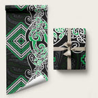 Green Aotearoa Tukutuku Manawa Tapu Wrapping Paper Ta Moko Toi Maori - Aussie Hoodie