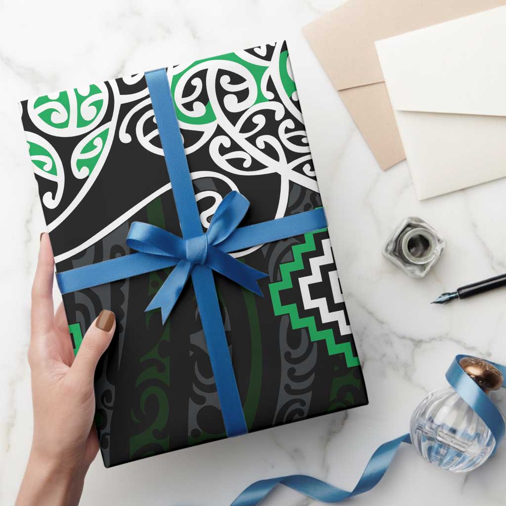 Green Aotearoa Tukutuku Manawa Tapu Wrapping Paper Ta Moko Toi Maori - Aussie Hoodie