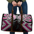 Pink Aotearoa Tukutuku Manawa Tapu Travel Bag Ta Moko Toi Maori - Aussie Hoodie