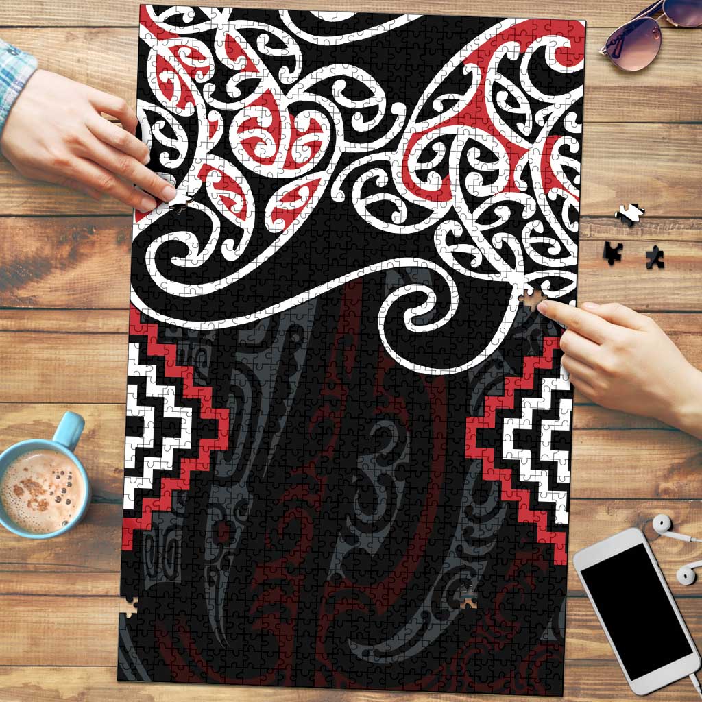 Red Aotearoa Tukutuku Manawa Tapu Puzzle Ta Moko Toi Maori - Aussie Hoodie