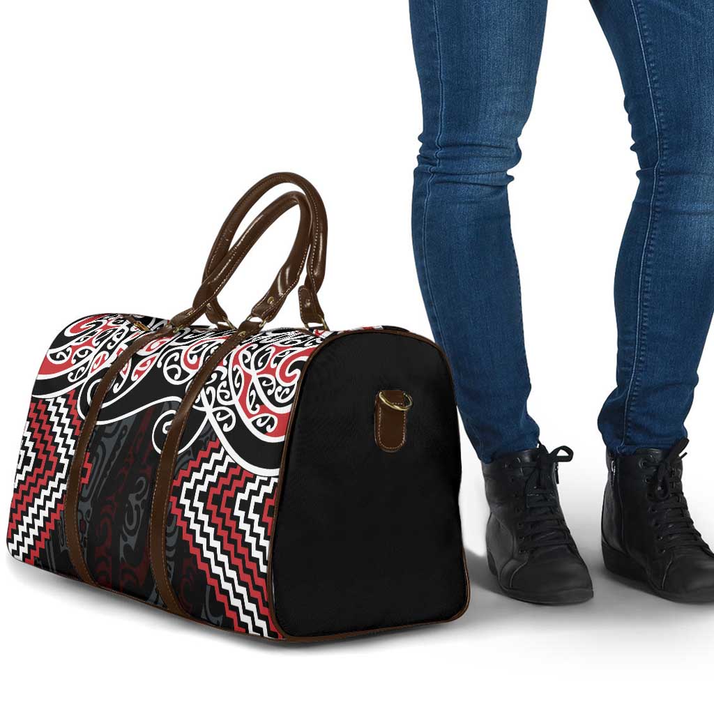 Red Aotearoa Tukutuku Manawa Tapu Travel Bag Ta Moko Toi Maori - Aussie Hoodie