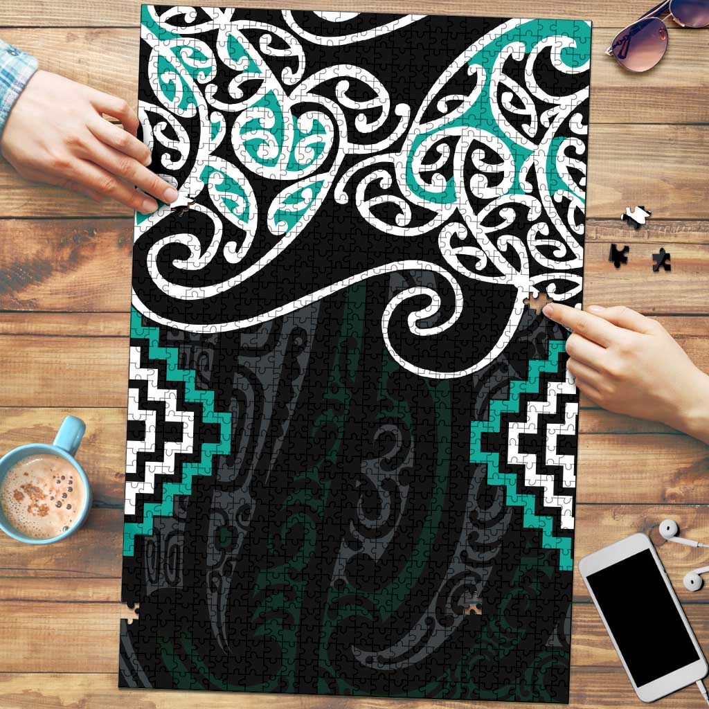 Turquoise Aotearoa Tukutuku Manawa Tapu Puzzle Ta Moko Toi Maori - Aussie Hoodie