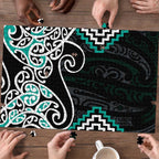 Turquoise Aotearoa Tukutuku Manawa Tapu Puzzle Ta Moko Toi Maori - Aussie Hoodie